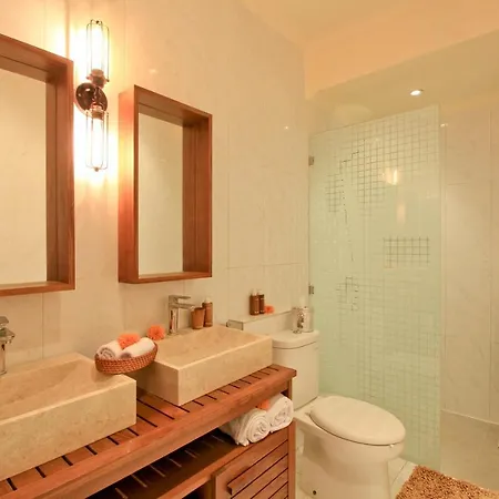 Uma Lima Villa Batu Belig - Close To The Beach Canggu  Exterior photo