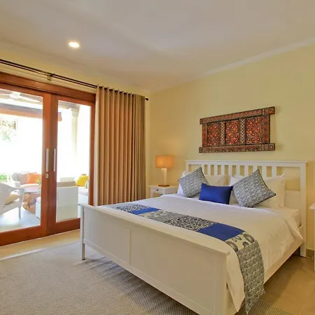 Uma Lima Villa Batu Belig - Close To The Beach Canggu  Exterior photo