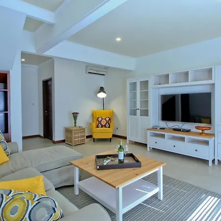 Uma Lima Villa Batu Belig - Close To The Beach Canggu  Exterior photo