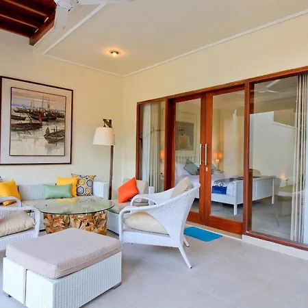 Uma Lima Villa Batu Belig - Close To The Beach Canggu  Exterior photo