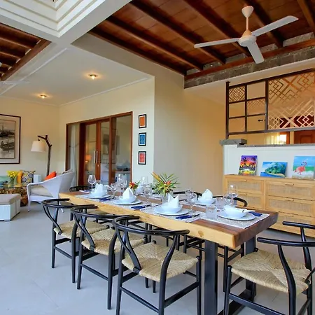Uma Lima Villa Batu Belig - Close To The Beach Canggu  Exterior photo