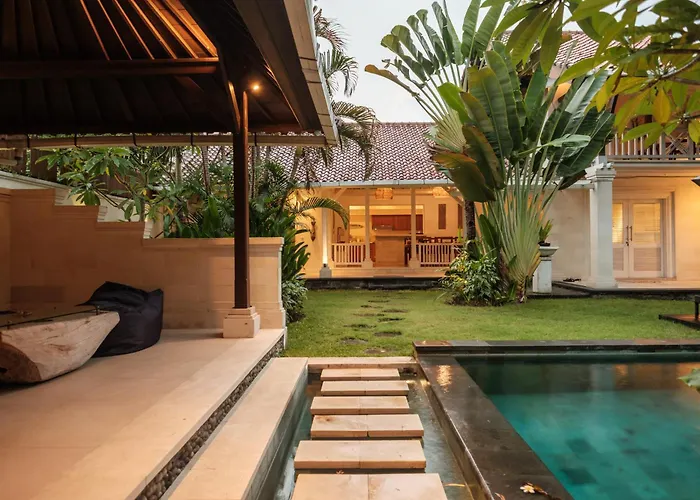 Uma Lima Villa Batu Belig - Close To The Beach
