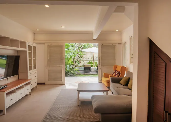 Uma Lima Villa Batu Belig - Close To The Beach