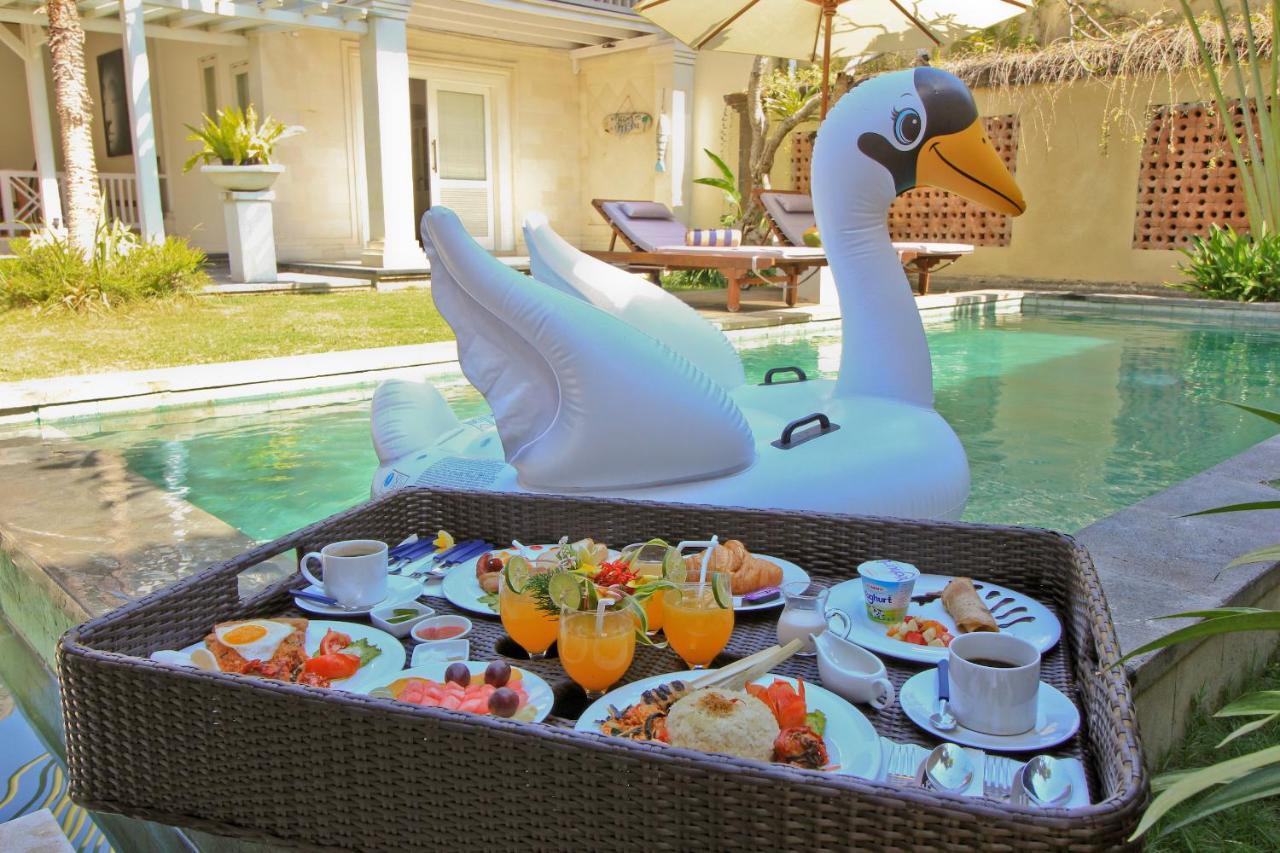 Villa Uma Lima Batu Belig - Close To The